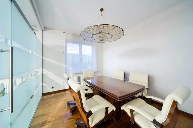 vip переговорная с элитной мебелью